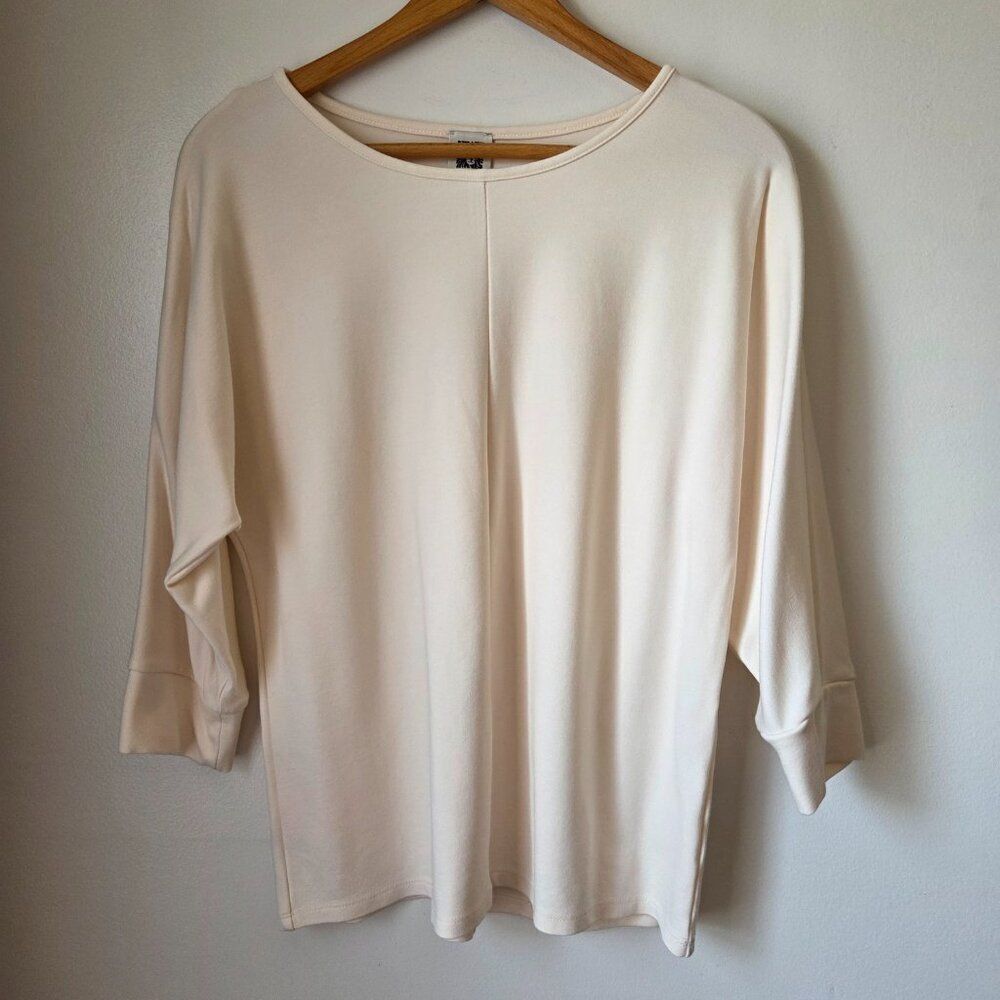 EUC LIKE NEW ANNE KLEIN CREAM BOATNECK BATWING TOP SIZE MEDIUM